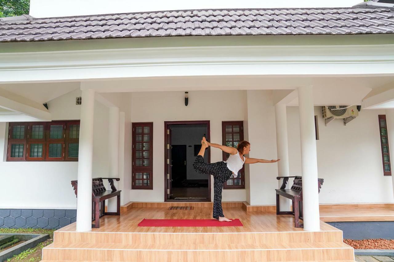 Thanal Premium Villa By Lexstays- A Place To Call Your Home Muvattupuzha Bagian luar foto