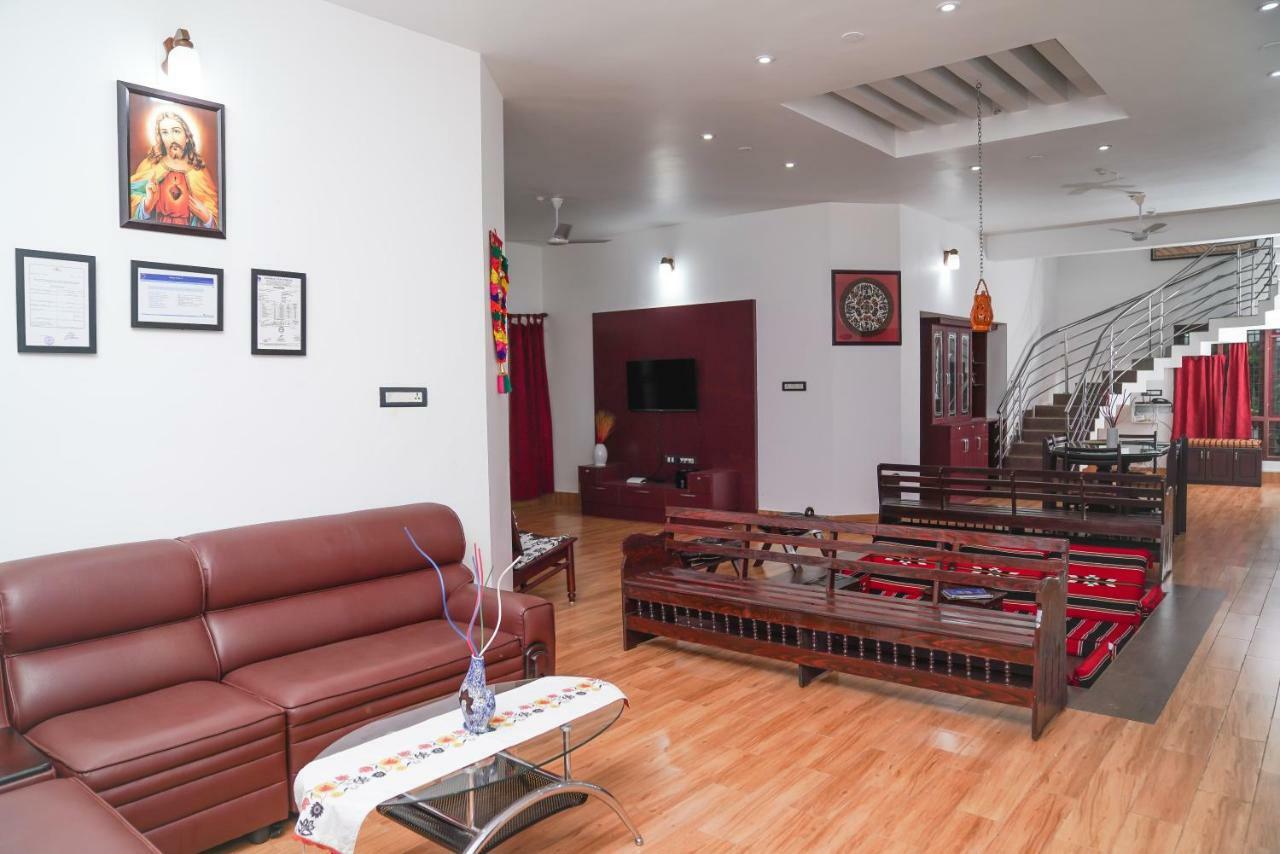 Thanal Premium Villa By - A Place To Call Your Home Muvattupuzha Bagian luar foto