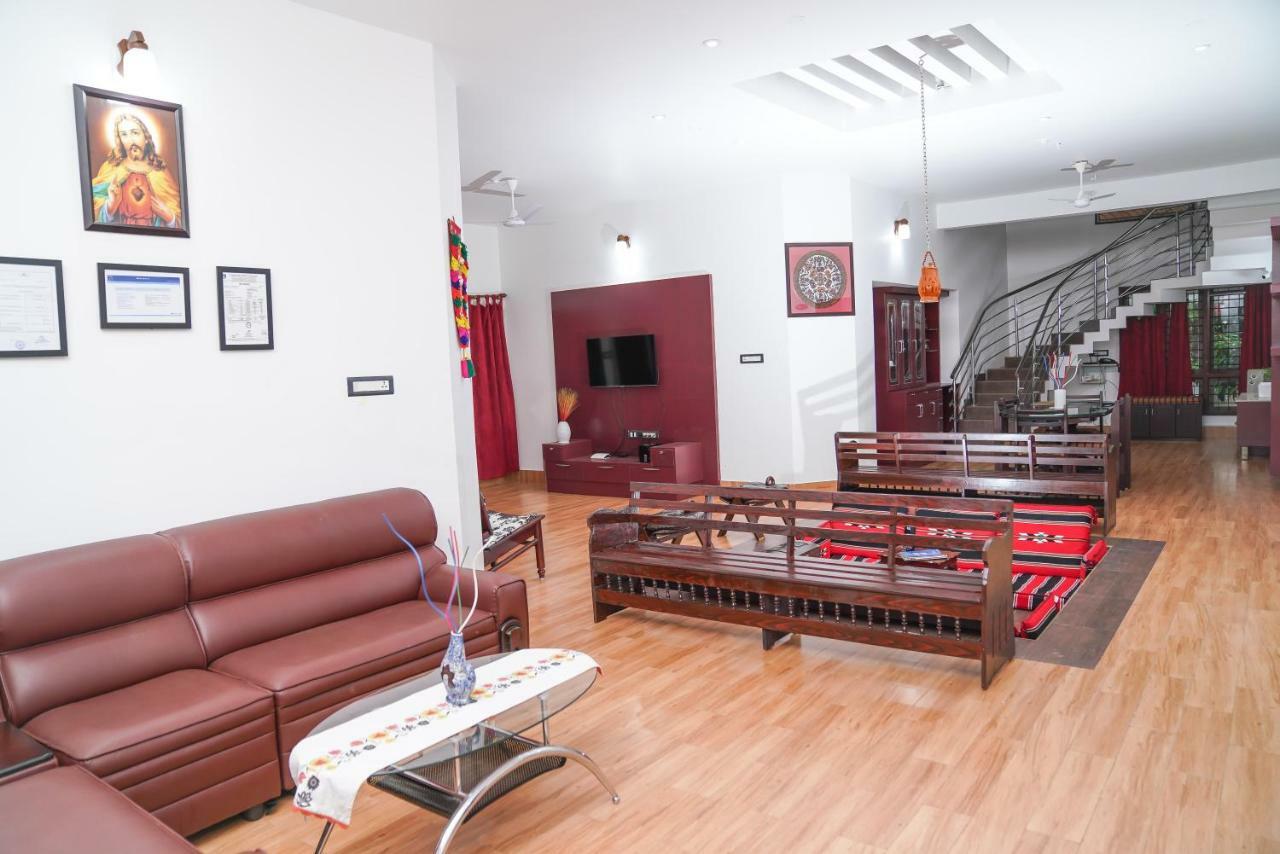 Thanal Premium Villa By - A Place To Call Your Home Muvattupuzha Bagian luar foto
