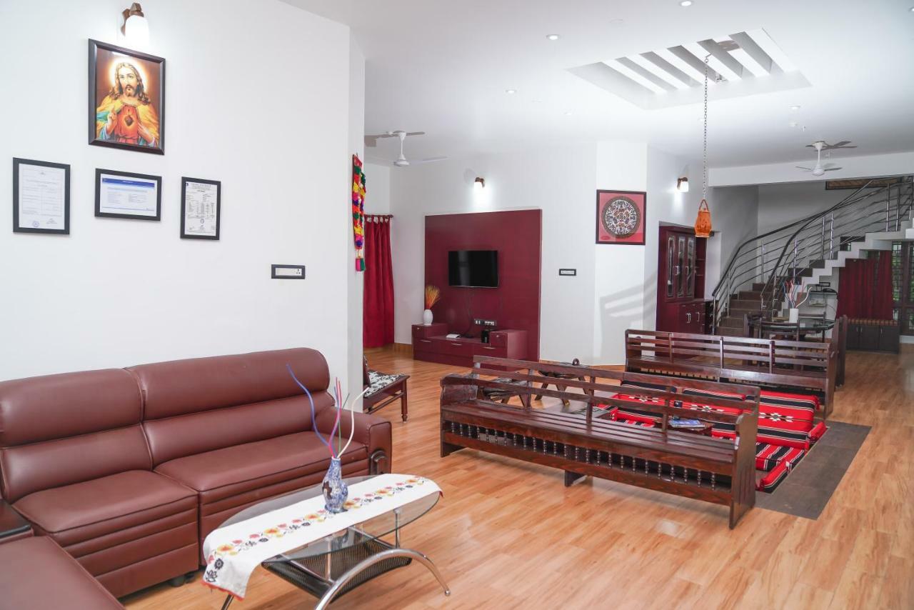Thanal Premium Villa By - A Place To Call Your Home Muvattupuzha Bagian luar foto